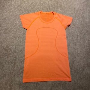 Lululemon seamless top
